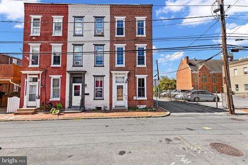 1212 Susquehanna St, HARRISBURG, PA, 17102-2753 | Card Image