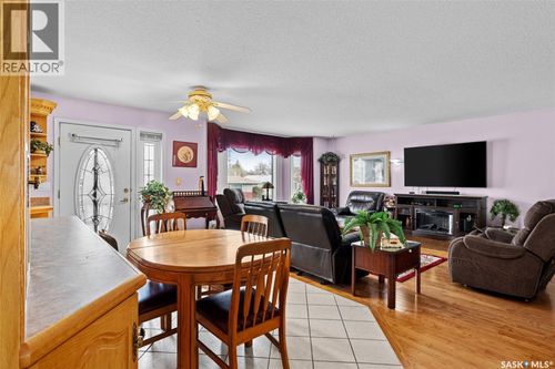 346 Halifax St, Regina, SK, S4R1T2 | Card Image