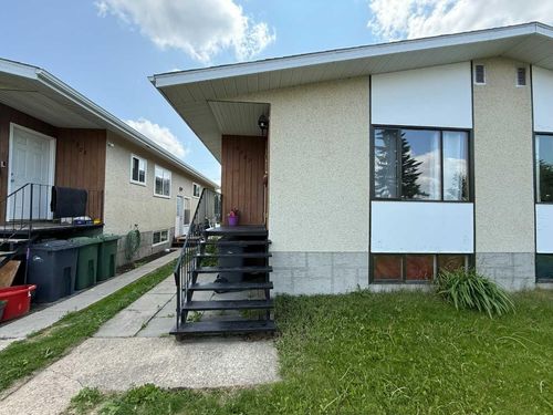 5207 60 Ave, Ponoka, AB, T4J1E9 | Card Image