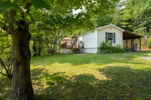 186 Oak St, St. Johnsbury, VT, 05819-1358 | Card Image
