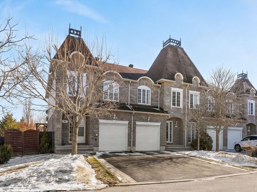 64 Rue Pierre-Debain, Gatineau, QC, J9J0G8 | Card Image