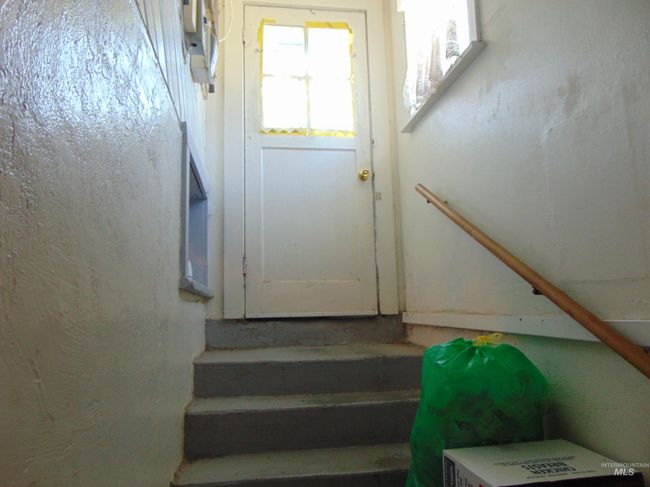 655 Sw 4 Th St, Home with 4 bedrooms, 2 bathrooms and 4 parking in Ontario OR | Image 8
