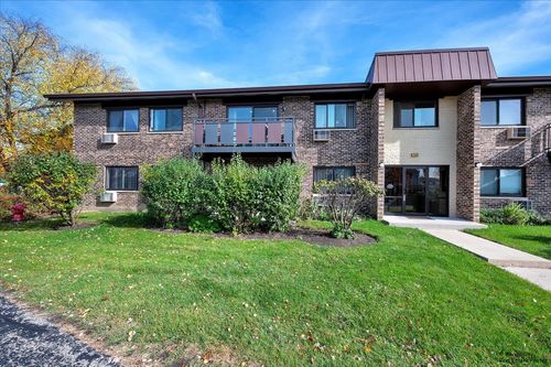 unit-201-2620 N Windsor Dr, Arlington Heights, IL, 60004-2740 | Card Image
