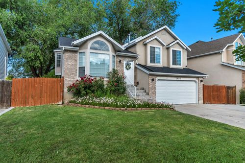 7652 S 520 E, Midvale, UT, 84047-5709 | Card Image