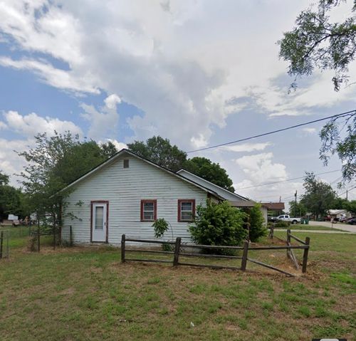 250 W Thompson Street, Jacksboro, TX, 76458 | Card Image