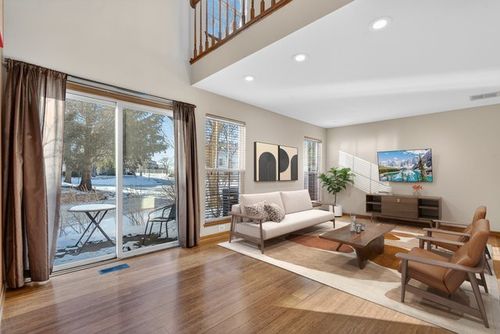 1089-1089 Quaker Hill Ct, Elgin, IL, 60120-5107 | Card Image