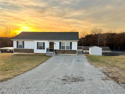 331 Julie Ct, Elsberry, MO, 63343-4081 | Card Image
