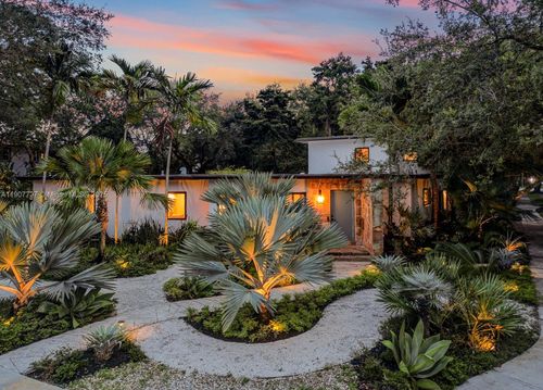 500 Ne 96th St, Miami Shores, FL, 33138-2736 | Card Image