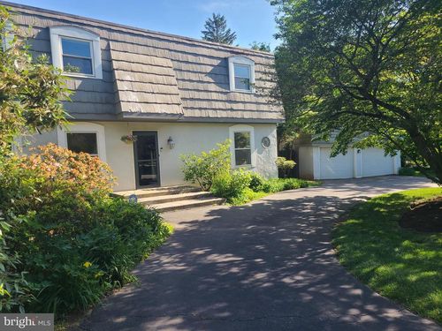 302 Old Lancaster Rd, DEVON, PA, 19333-1427 | Card Image