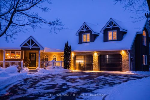 33992 Moore Crt, Zurich, ON, N0M2T0 | Card Image