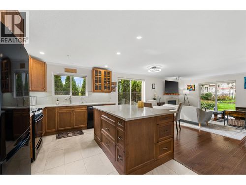 102-1950 Durnin Rd, Kelowna, BC, V1X7W6 | Card Image
