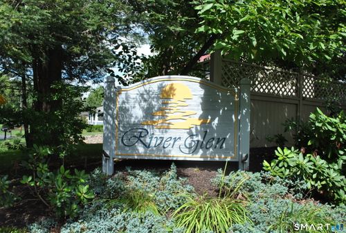 46-46 Glen Ridge Court, New Milford, CT, 06776 | Card Image