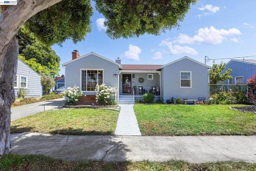 381 Lexington Ave, San Leandro, CA, 94577-1628 | Card Image