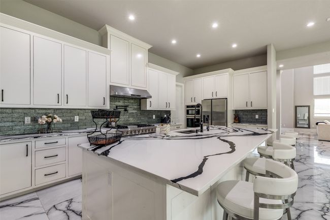 7281 Waters Edge Dr, House other with 5 bedrooms, 4 bathrooms and null parking in The Colony TX | Image 9