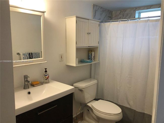 APT-26 - 8601 Sw 68 Th Ct, Condo with 1 bedrooms, 1 bathrooms and null parking in Pinecrest FL | Image 5