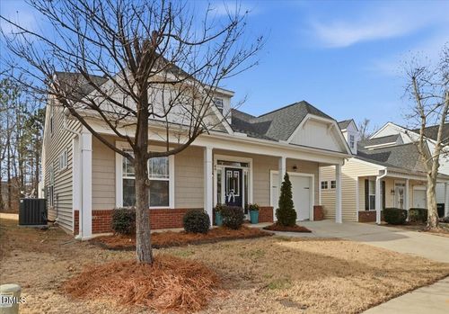 49 Tuscarora Ln, Clayton, NC, 27520-7335 | Card Image