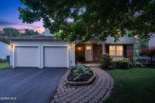2169 Kingston Dr, Maumee, OH, 43537-1154 | Card Image