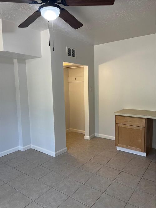 10435 Royal Magnolia Dr, Conroe, TX, 77303-2752 | Card Image