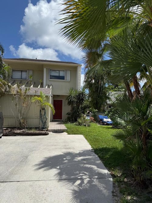 12400 Westhampton Cir, Wellington, FL, 33414-5580 | Card Image