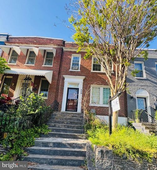 228 Ascot Pl Ne, WASHINGTON, DC, 20002-1118 | Card Image