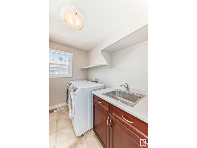 5505 206a St Nw, House other with 4 bedrooms, 4 bathrooms and 4 parking in Edmonton AB | Image 21