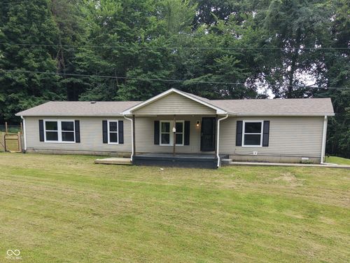 8551 Lick Creek Rd, Morgantown, IN, 46160-9415 | Card Image