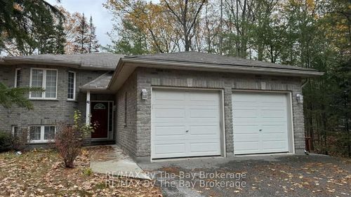 41 Melrose Ave, Wasaga Beach, ON, L9Z2S8 | Card Image