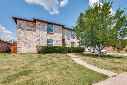 1017 Badger Run, Lancaster, TX, 75134 | Card Image