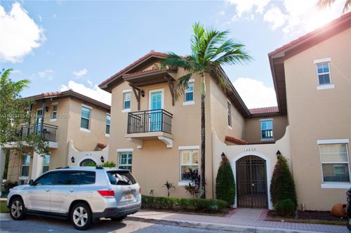 14620 Sw 15th St, Pembroke Pines, FL, 33027-6510 | Card Image