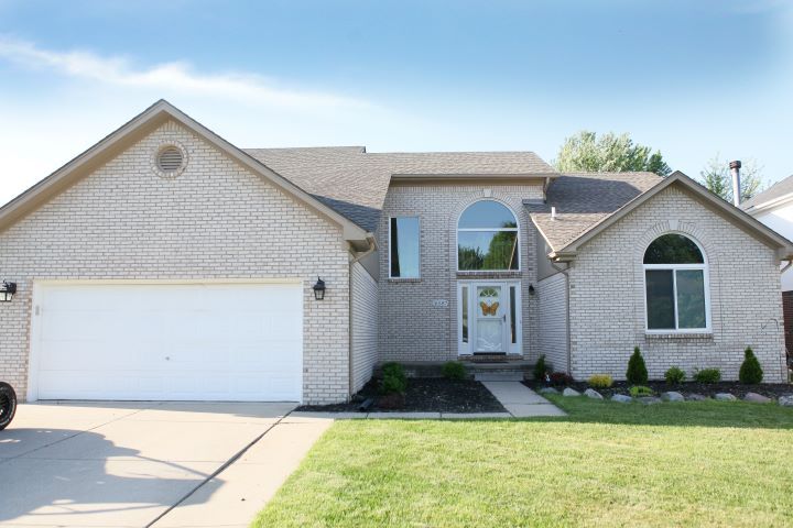 Winter Creek Dr, Chesterfield, MI 48047