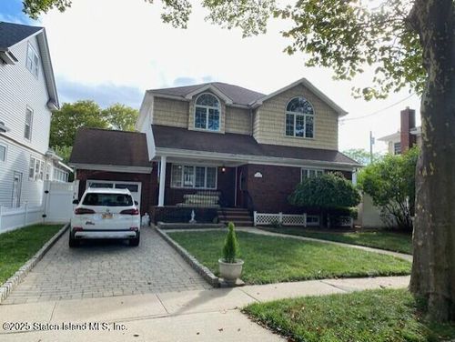 122 Prescott Ave, Staten Island, NY, 10306-3217 | Card Image