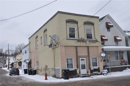 701 E 2nd, Tarentum, PA, 15084 | Card Image