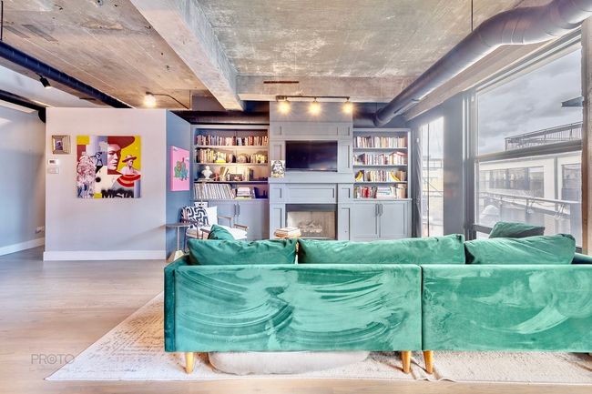UNIT-302 - 1070 W 15 Th St, Condo with 2 bedrooms, 2 bathrooms and 1 parking in Chicago IL | Image 7