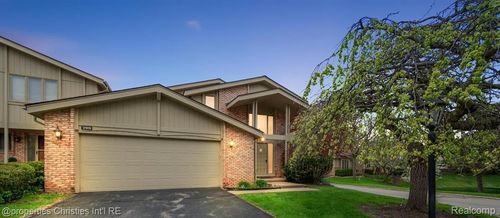 2189 Colony Club Ct, West Bloomfield, MI, 48322-4344 | Card Image