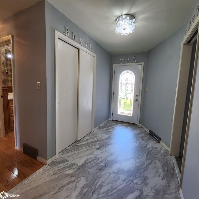 213 E Baker St, Home with 4 bedrooms, 2 bathrooms and 2 parking in Avoca IA | Image 8