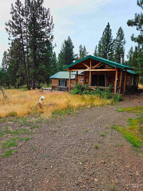 2850 Council Cuprum Rd, Council, ID, 83612-5017 | Card Image