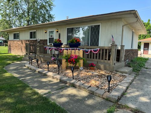 39909 Bridgeview St, Harrison Township, MI, 48045-1603 | Card Image