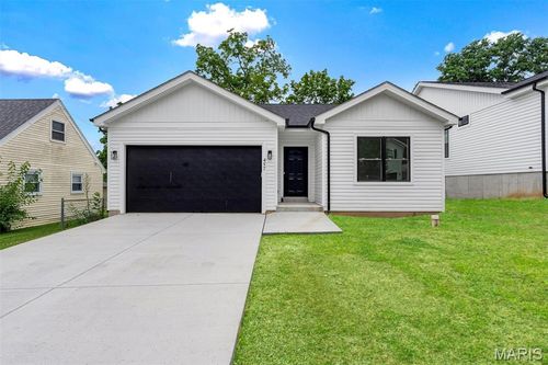 457 Rosedale Ter, Ballwin, MO, 63021-5238 | Card Image