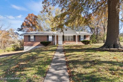 216 Knaebel Lane, Home with 3 bedrooms, 2 bathrooms and null parking in JEFFERSON CITY MO | Image 2