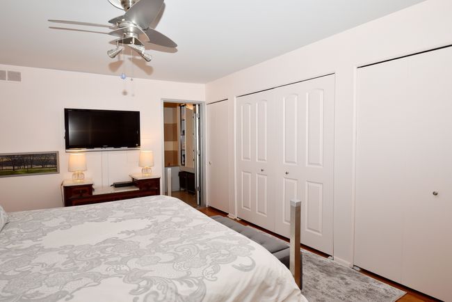 C-2 - 42266 Woodward Ave, Condo with 2 bedrooms, 2 bathrooms and null parking in Bloomfield Hills MI | Image 15