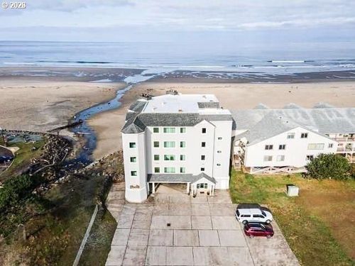 203-115 N Miller St, Rockaway Beach, OR, 97136-9916 | Card Image
