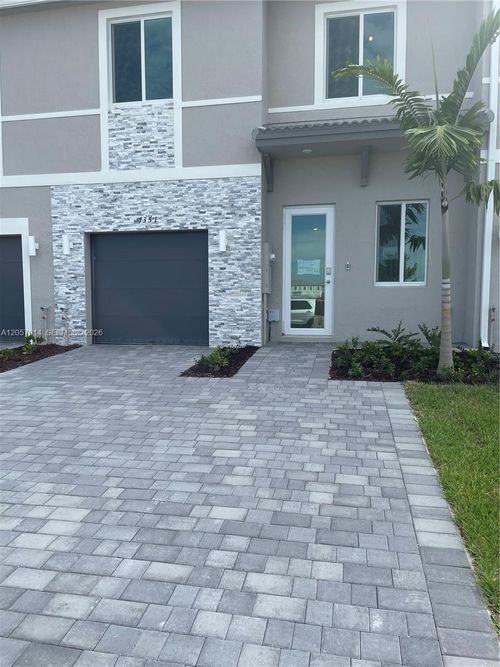 1351 Se 7th Ter, Homestead, FL, 33034-3461 | Card Image