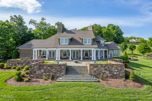 19 Summer Hill Ln, Greeneville, TN, 37745-3790 | Card Image