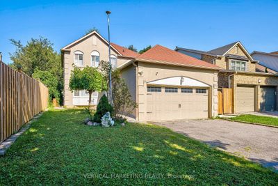 4 Radford Dr, House other with 3 bedrooms, 4 bathrooms and 4 parking in Ajax ON | Image 3