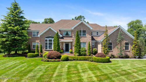 4 Malibu Ct, Jackson, NJ, 08527-4467 | Card Image