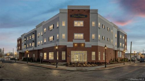 310i-227 4th 4th Ave, Bay Shore, NY, 11706-7361 | Card Image