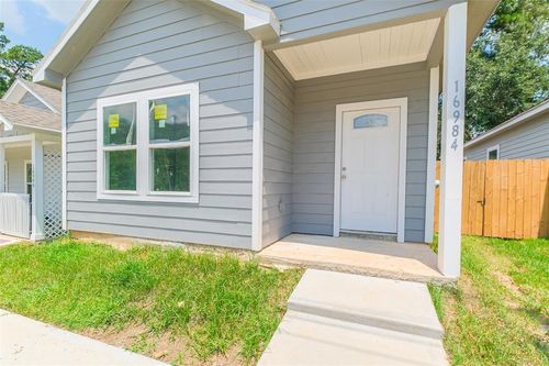 16980 W Dounreay, Montgomery, TX, 77316-2995 | Card Image