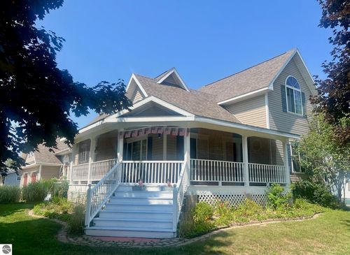 200 W Franklin St, East Tawas, MI, 48730-1206 | Card Image