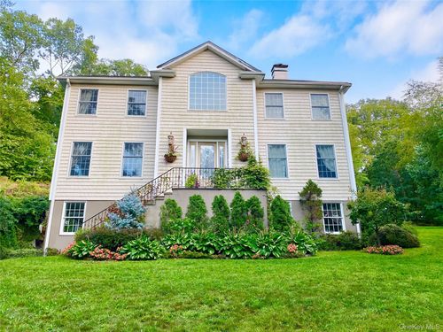 24 Wilafra Pl, Northport, NY, 11768-2113 | Card Image