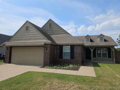 4300 S 202nd East Ave, Broken Arrow, OK, 74014-1576 | Card Image